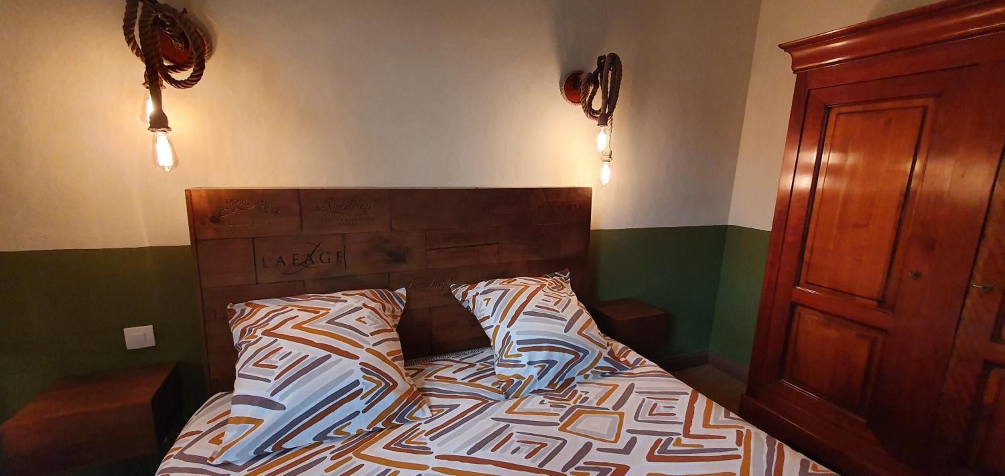 リヴサルト La Tour Du Terroir Bed & Breakfast エクステリア 写真