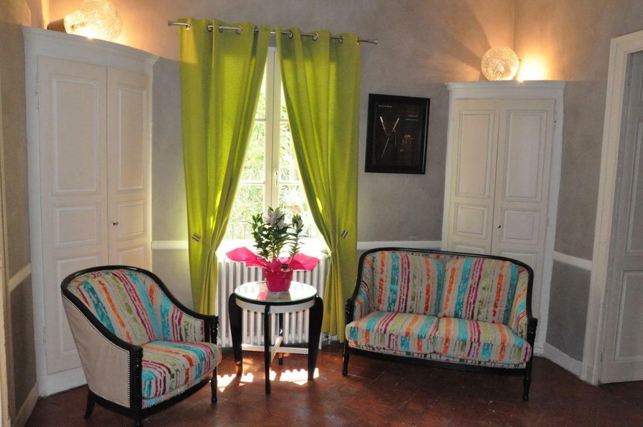 リヴサルト La Tour Du Terroir Bed & Breakfast エクステリア 写真