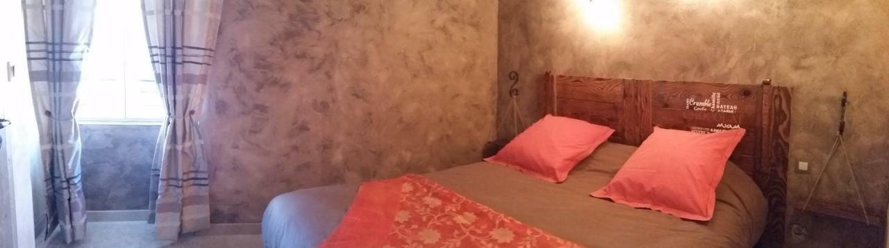 リヴサルト La Tour Du Terroir Bed & Breakfast エクステリア 写真